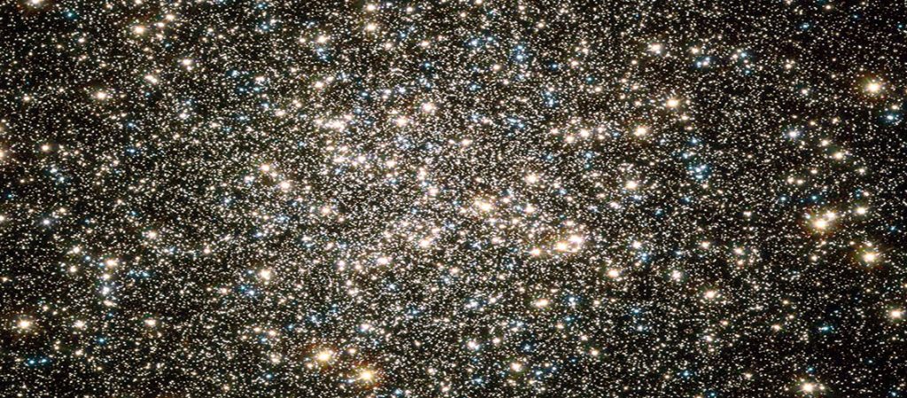 Who polluted the globular clusters?
